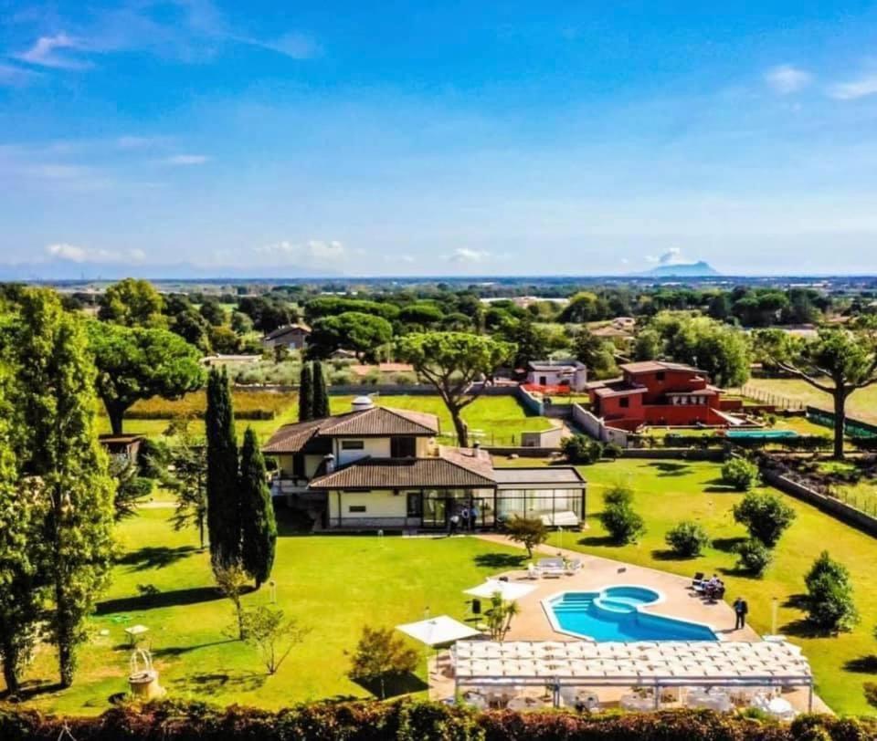 Peperosa B&B And Events Nettuno Exterior foto